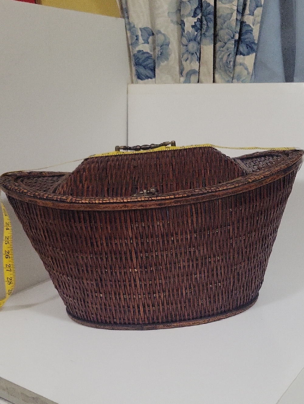 RESERVED FOR @TOUGHLUCK00 - Source Unknown Brown Wicker Basket with Lid - Picture 2 of 11